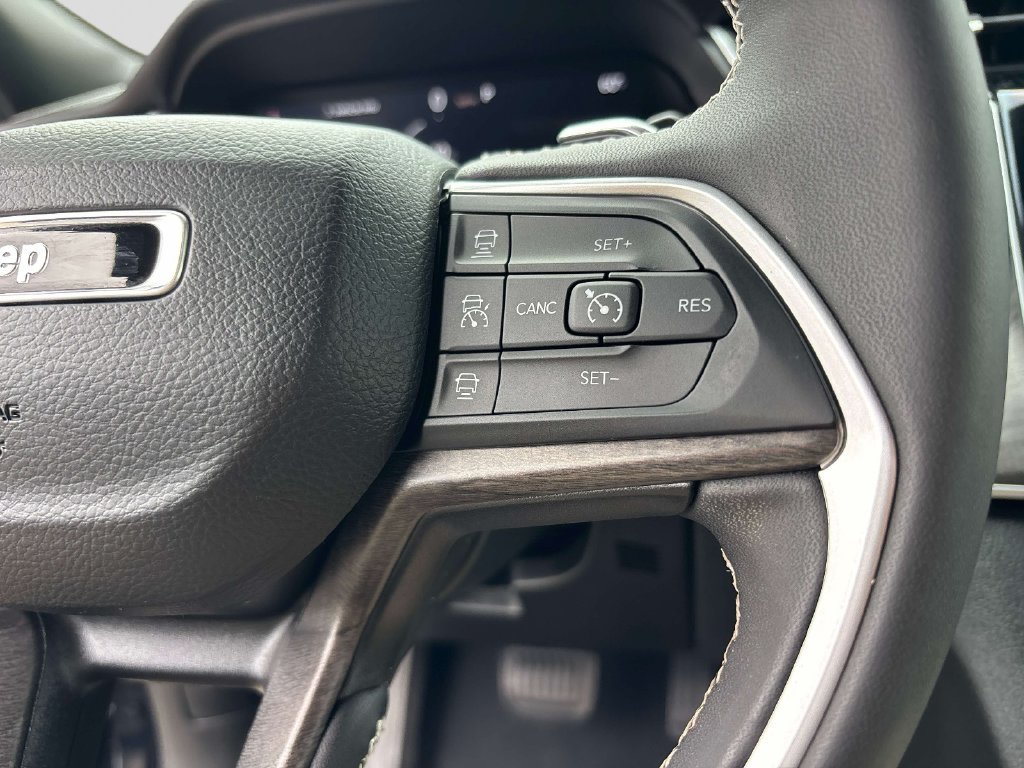 Used 2024 Black Jeep Limited image 22