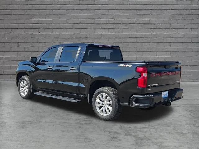 Used 2025 Black Chevrolet Custom image 3