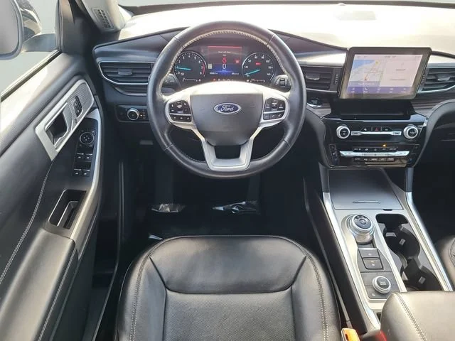 Used 2023 Silver Ford Limited image 15
