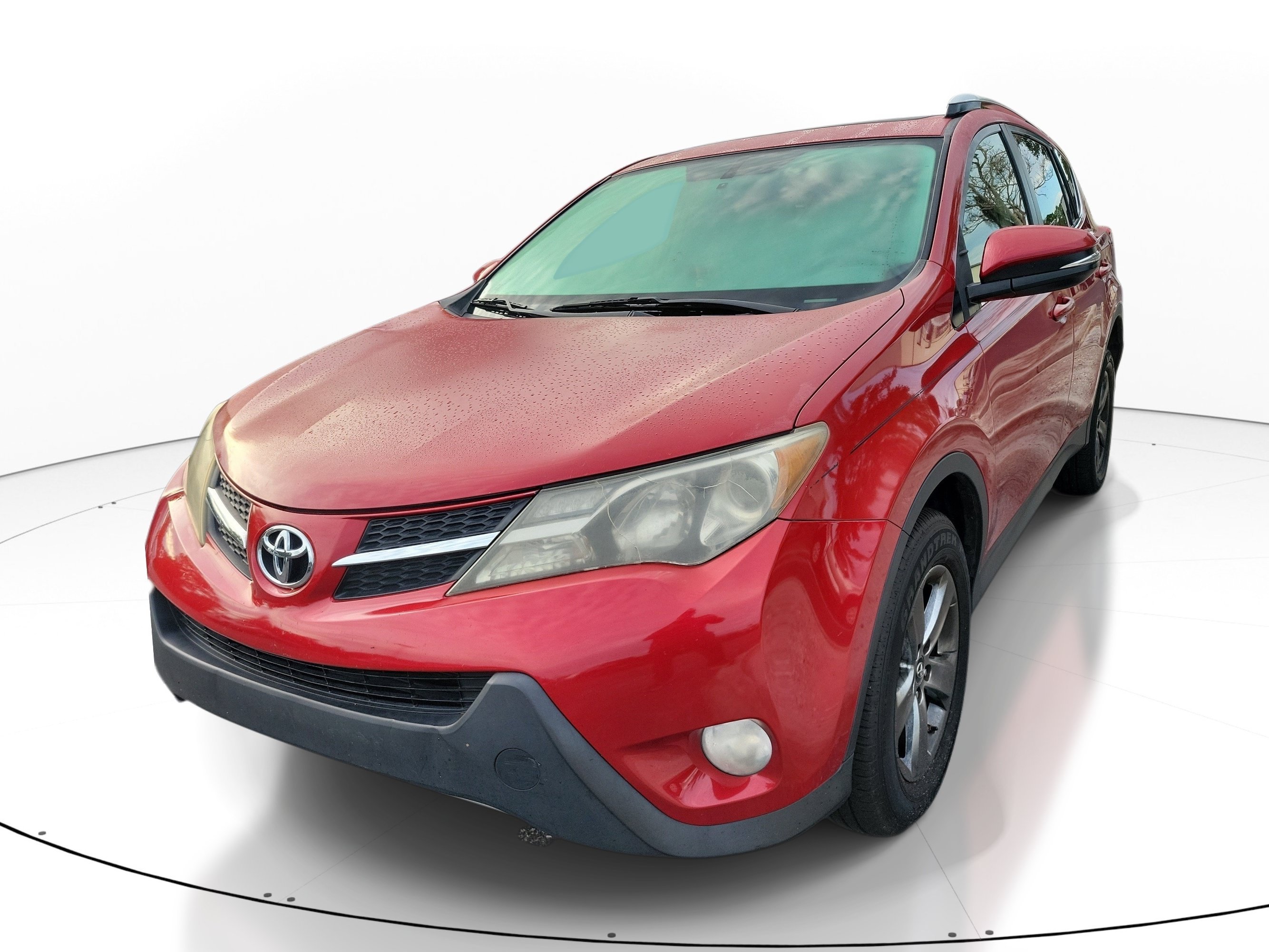 Used 2015 Barcelona Red Metallic Toyota XLE image 2