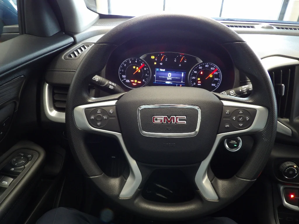 Used 2024 Downpour Metallic GMC SLE image 27