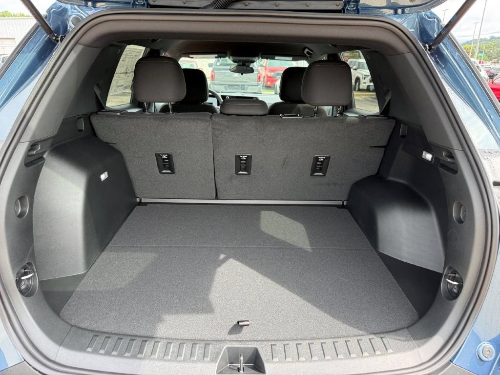 2027 Chevrolet Equinox LT - Photo 15