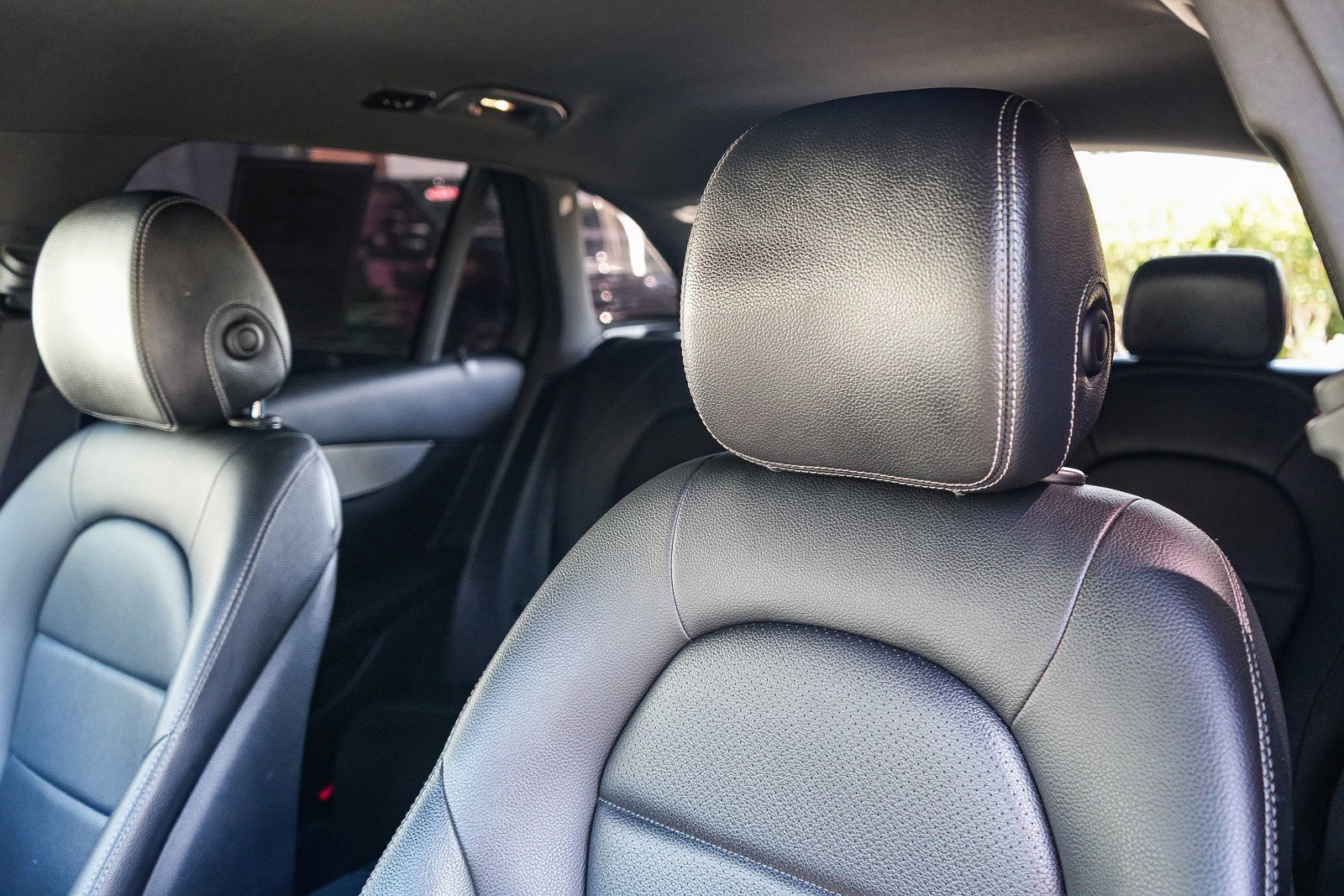 Used 2019 Polar White Mercedes-Benz 300 image 24