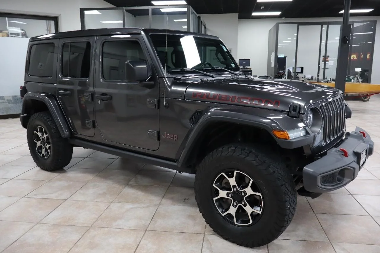 Used 2020 Granite Crystal Metallic Clear Coat Jeep Rubicon image 7
