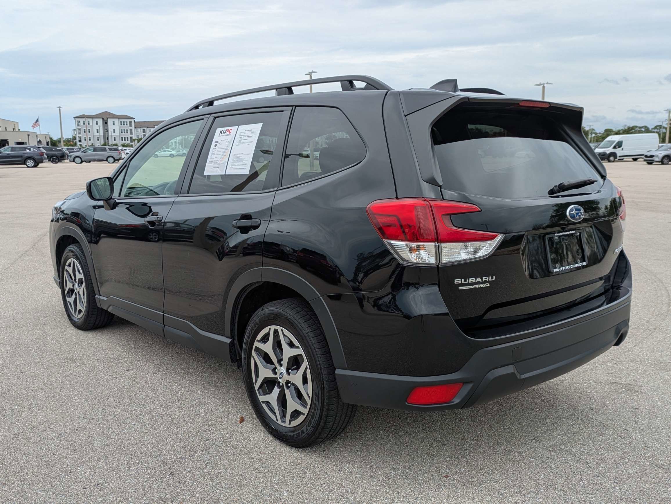 Used 2024 Crystal Black Silica Subaru Premium image 7