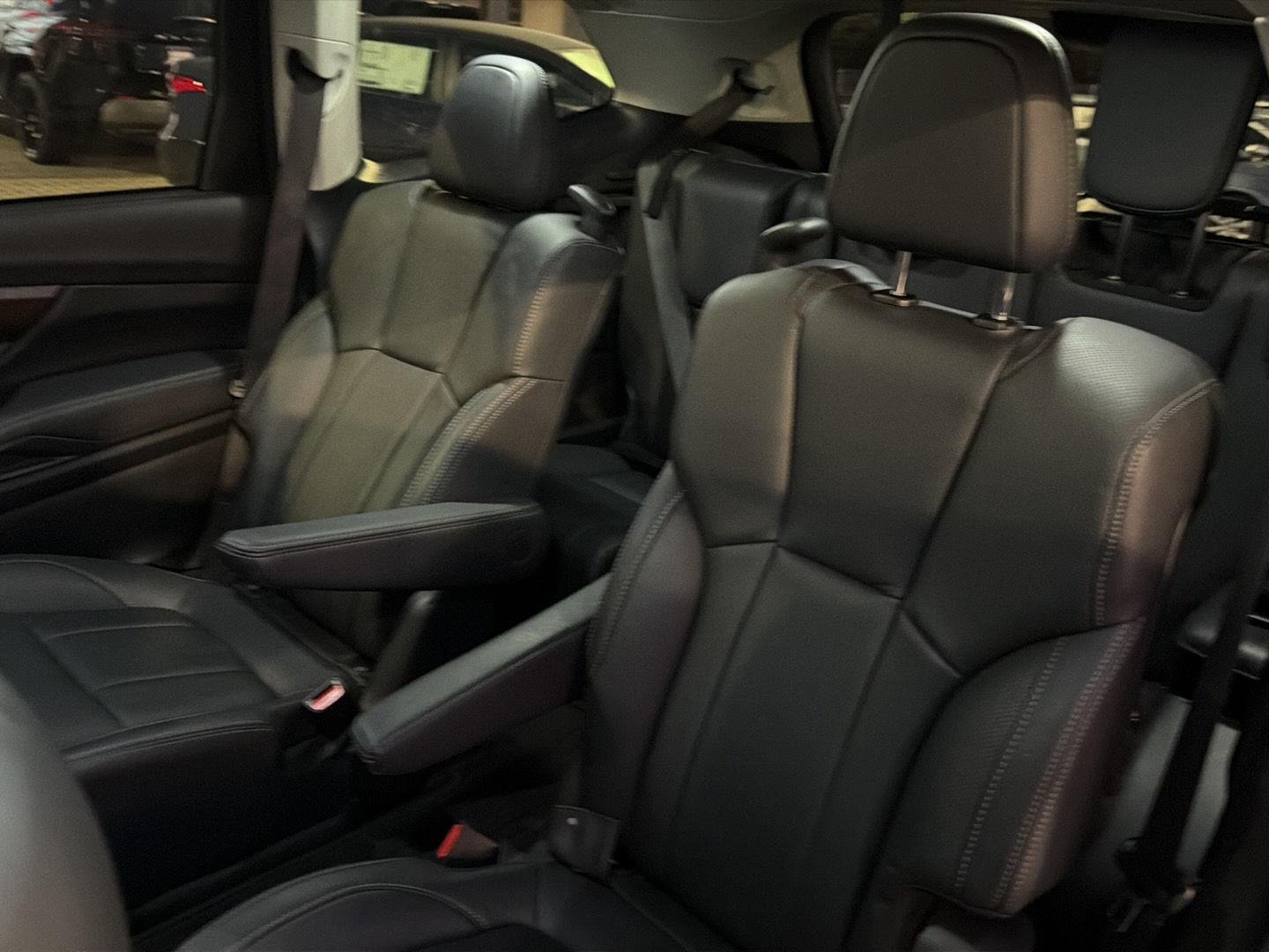 Used 2023 Crystal White Pearl Subaru Touring image 31