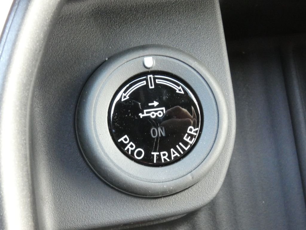 New 2026 Marsh Gray Ford Platinum® image 18