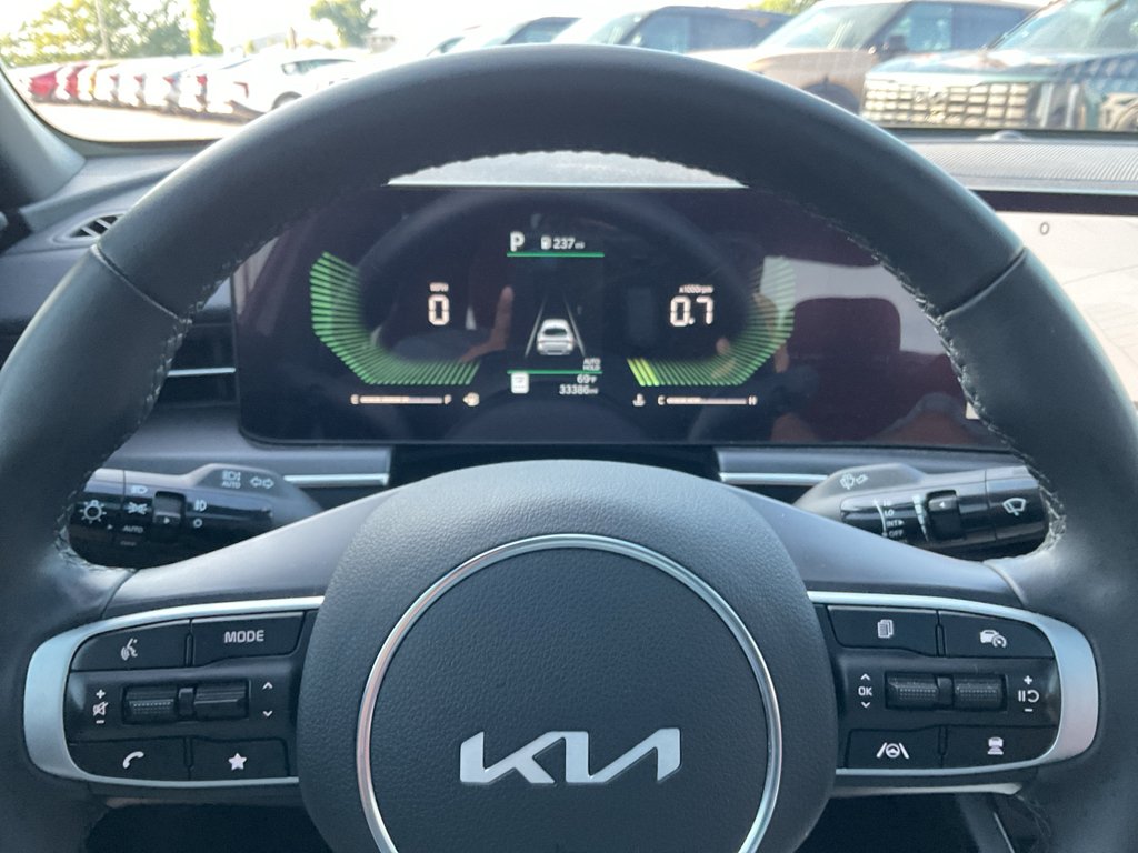 Certified Used 2025 Wolf Gray Kia GT-Line image 23