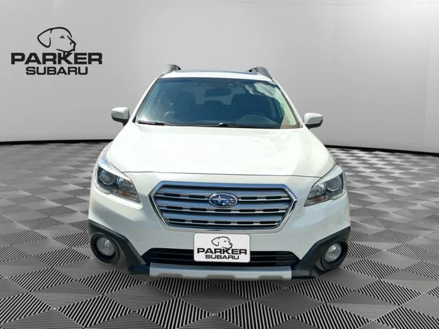 Used 2016 Crystal White Pearl Subaru Limited image 8