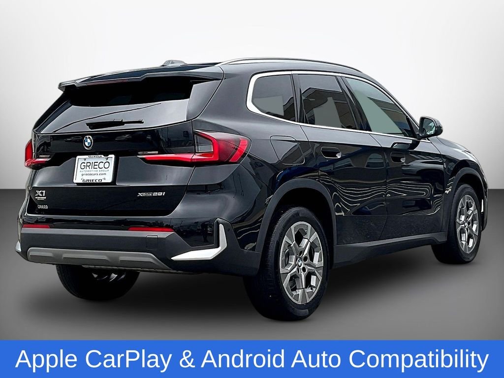Used 2023 Black BMW xDrive28i image 7