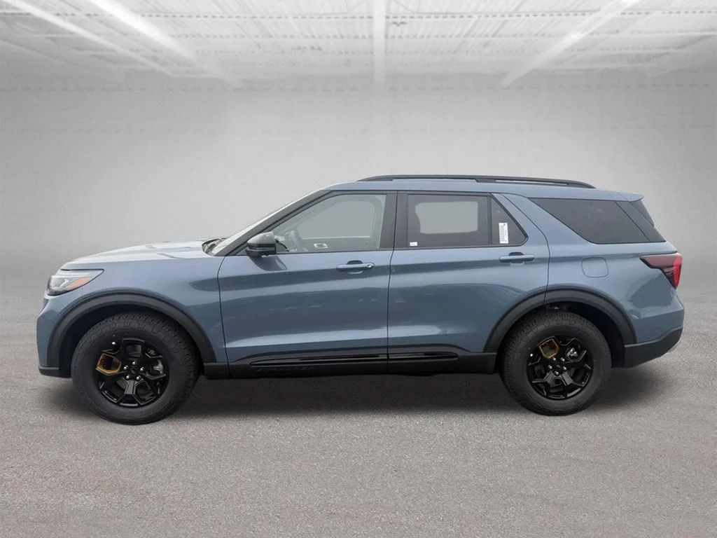 New 2026 Vapor Blue Metallic Ford Tremor® image 8