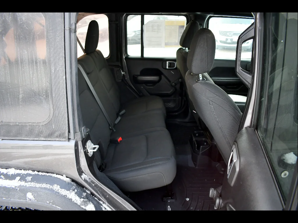 2018 Jeep All-New Wrangler Unlimited Sport - Photo 16