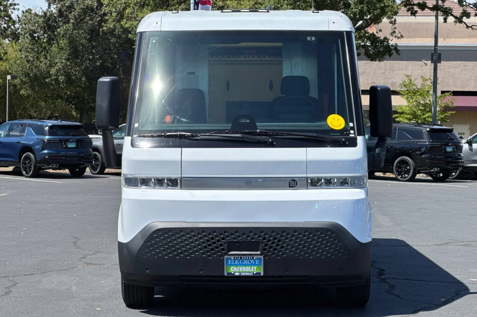 Used 2023 Oyster White BrightDrop EJY image 8