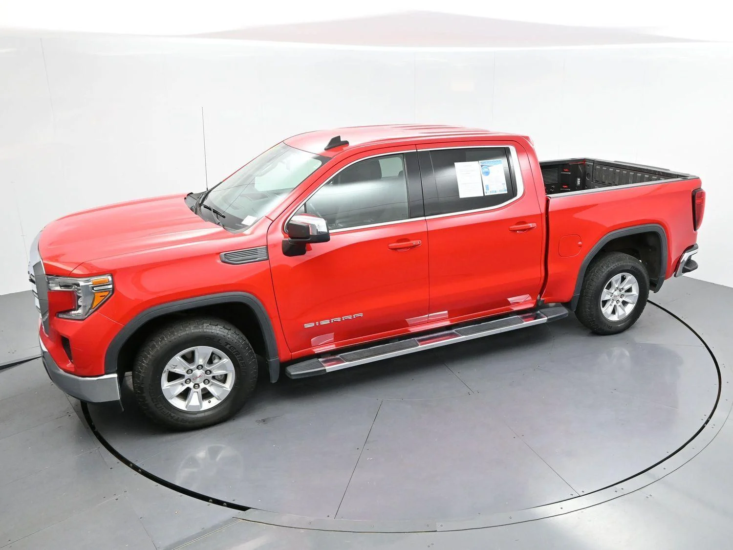 Used 2022 Cardinal Red GMC SLE image 38