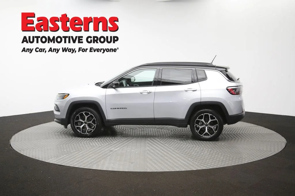 Used 2025 Silver Jeep Limited image 60
