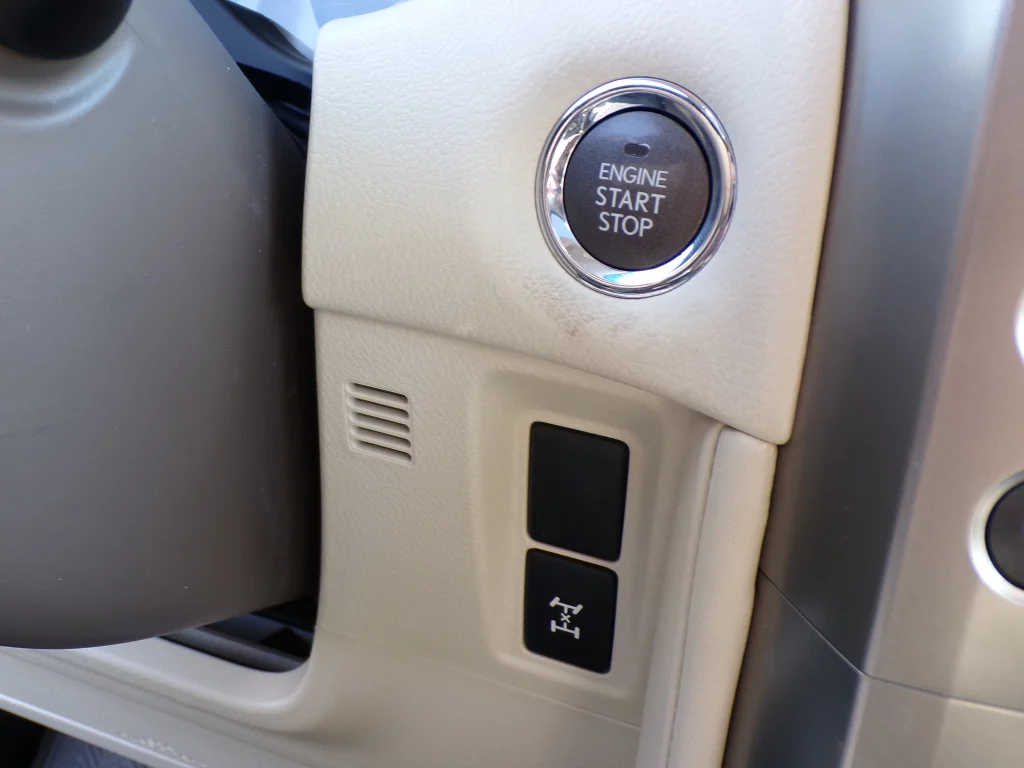 Used 2016 Starfire Pearl Lexus Base image 27