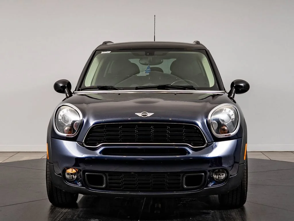 Used 2012 MINI Countryman Countryman S with VIN WMWZC5C57CWL60299 for sale in Wichita, KS