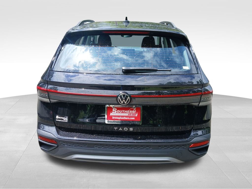 2025 Volkswagen Taos S photo 3