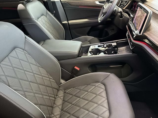 2025 Volkswagen Atlas SEL Premium R-Line - Photo 29