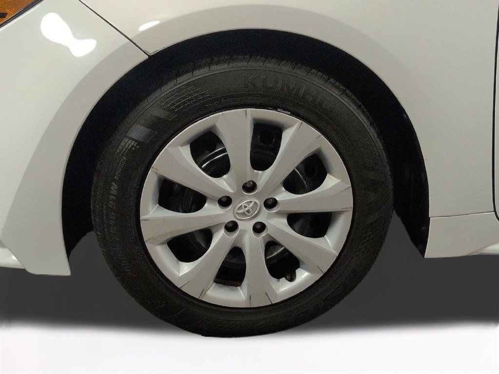 2024 Toyota Corolla LE - Photo 13