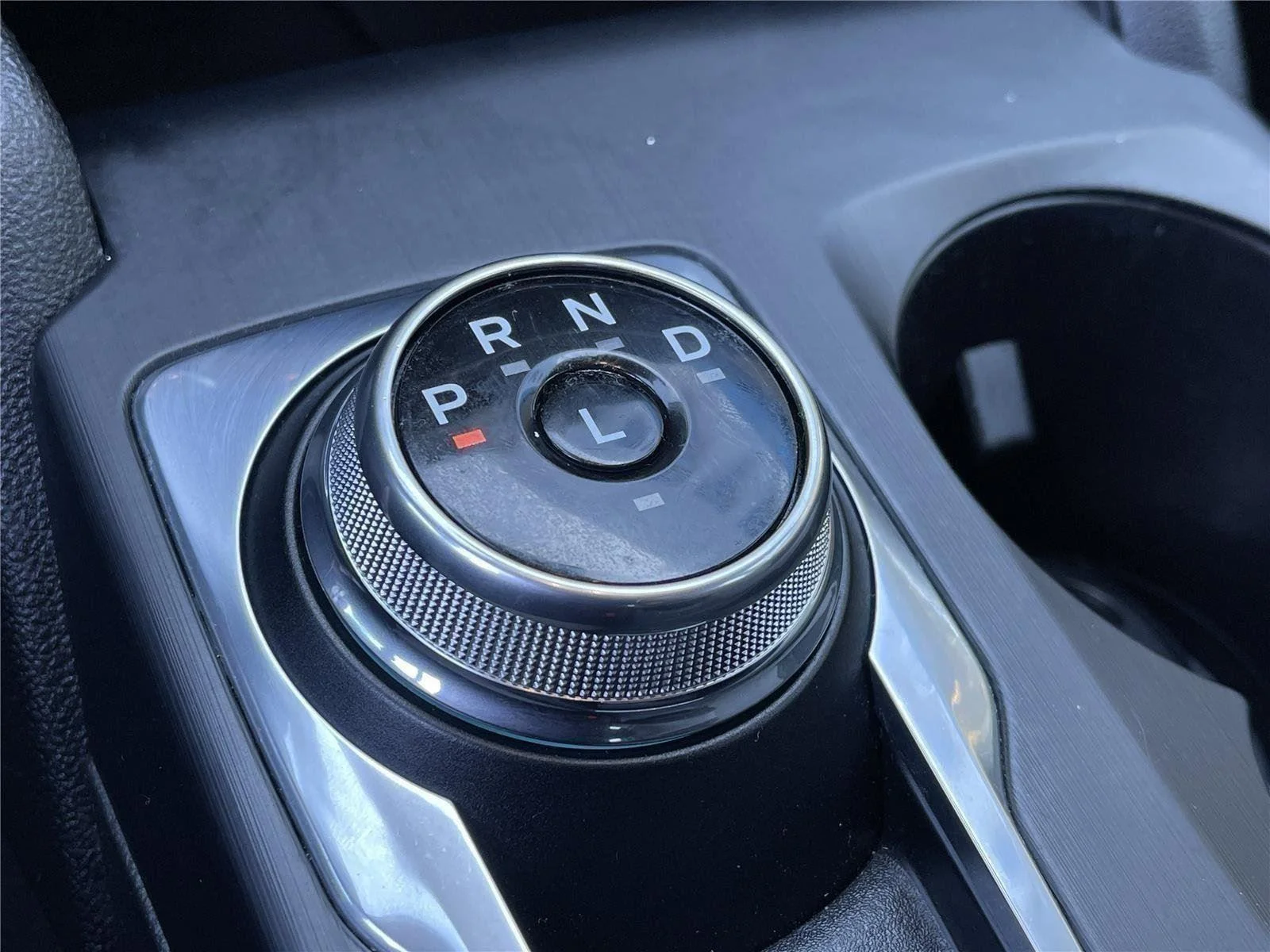 Used 2022 Gray Ford SE image 27