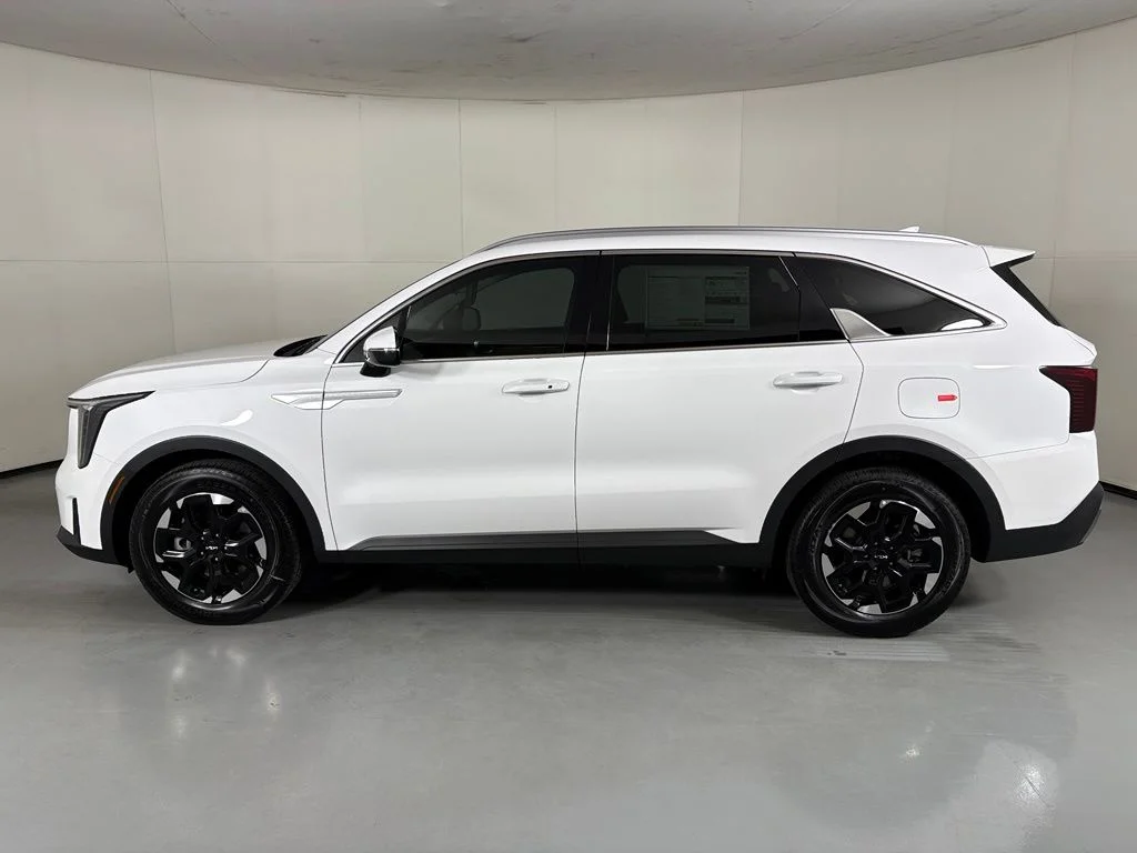 New 2026 Glacial White Pearl Kia S image 5
