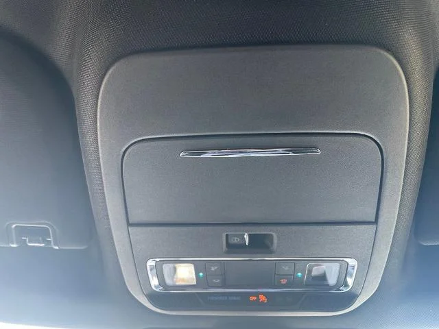 New 2026 Star White Metallic Tri-Coat Ford Lariat® image 62