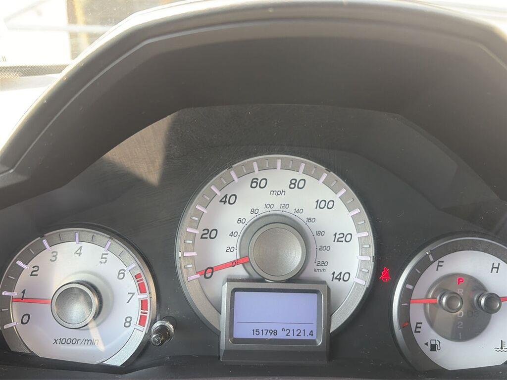 Used 2013 White Diamond Pearl Honda Touring image 2