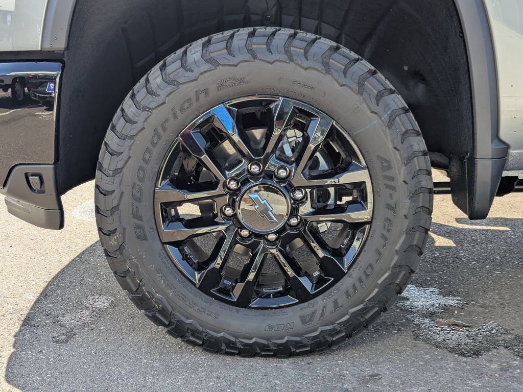 2026 Chevrolet Silverado 3500HD LTZ - Photo 52