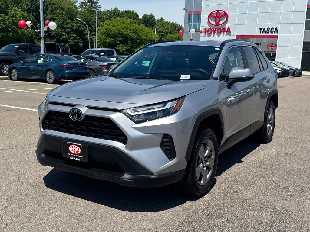 Used 2024 Silver Toyota XLE image 3