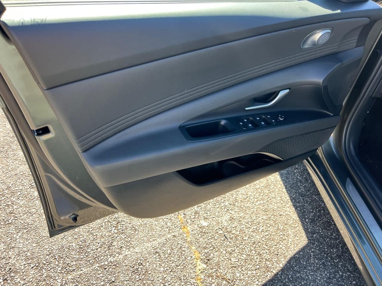 New 2026 Amazon Gray Hyundai Limited image 10