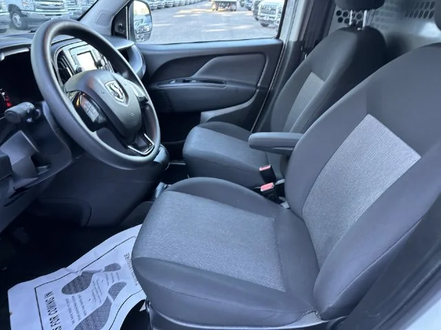 Used 2022 White Ram Base image 19
