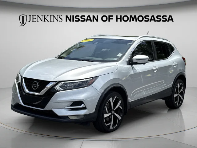 Used 2021 Silver Nissan SL image 14