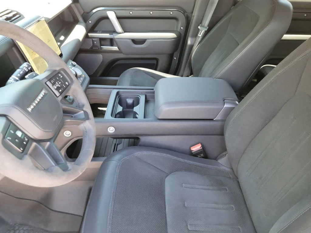 2023 Land Rover Defender V8 - Photo 18