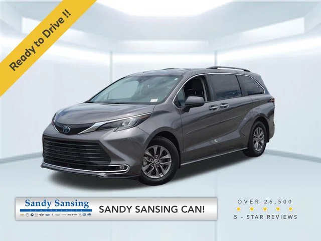 2024 Toyota Sienna XLE