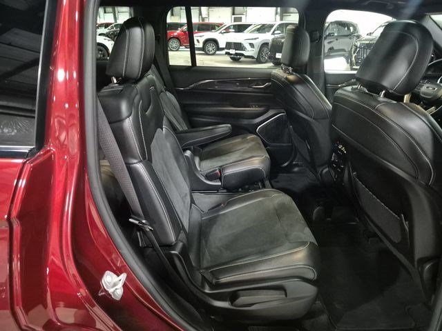 Stew Hansen Ce 2021 Velvet Red Pearlcoat Jeep Altitude image 27