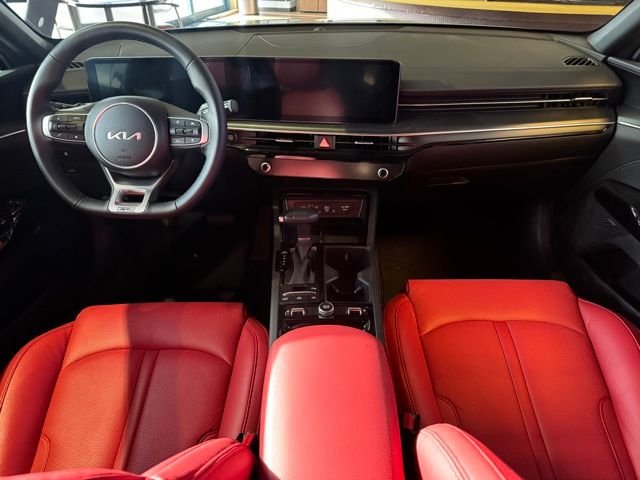 2025 Kia K5 GT-Line - Photo 12