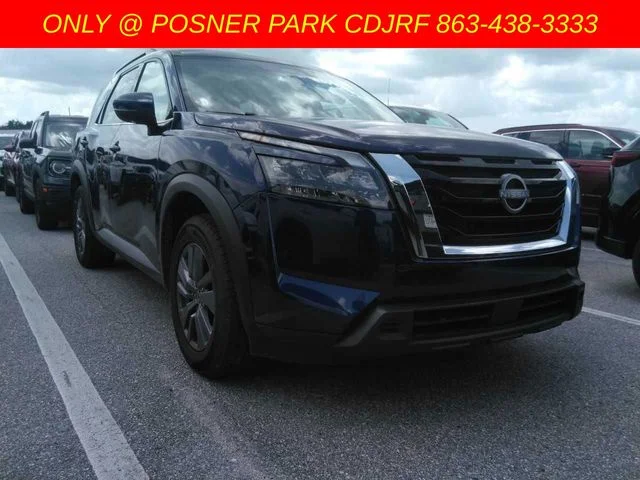 Used 2024 Blue Nissan SV image 7