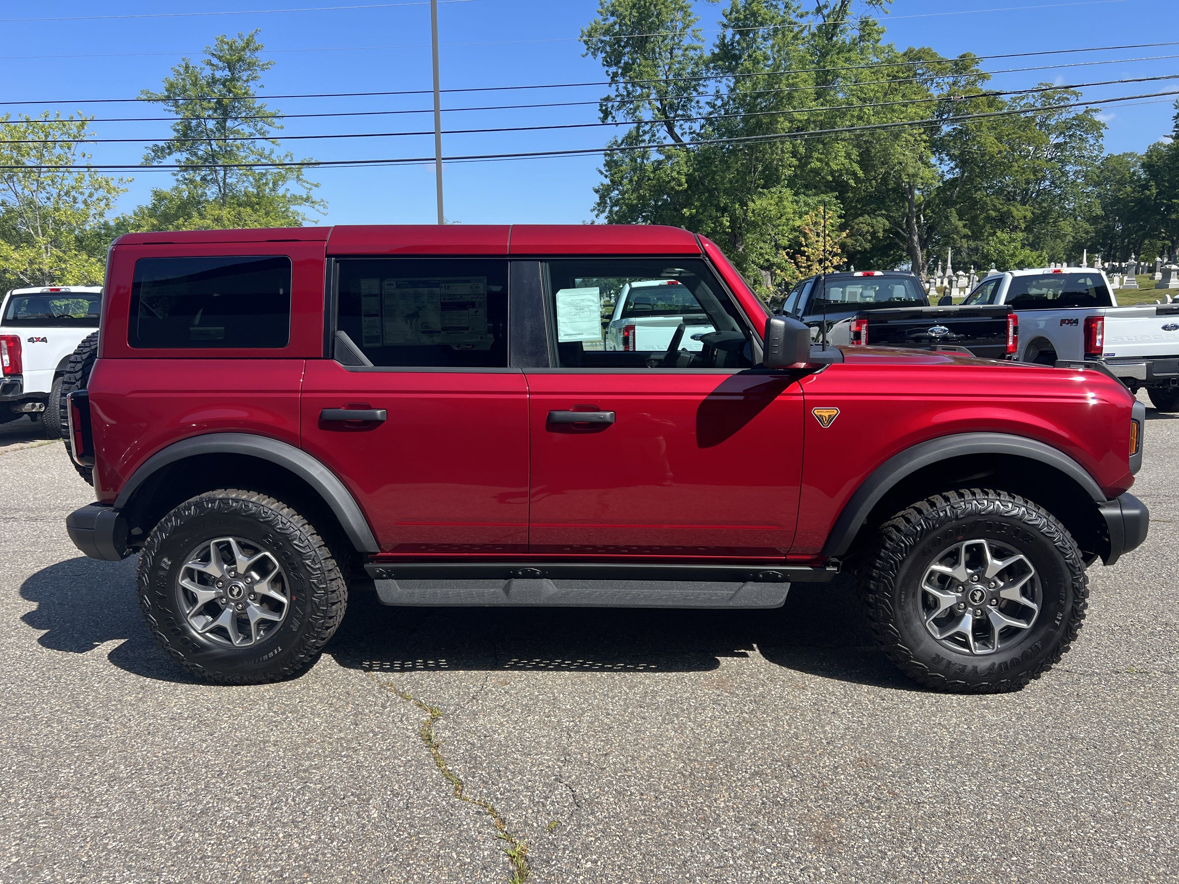 New 2025 Ruby Red Metallic Tinted Clearcoat Ford Badlands® image 4