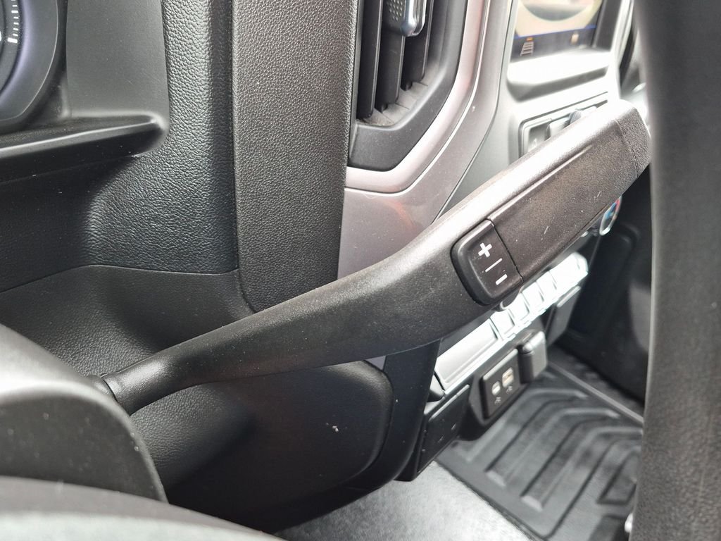 Used 2022 White Chevrolet Work Truck image 23