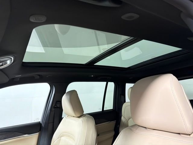 Certified Used 2023 White/off-white Jeep Limited image 20