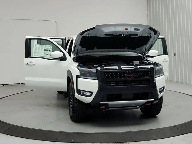 2026 Nissan Frontier PRO-4X - Photo 10