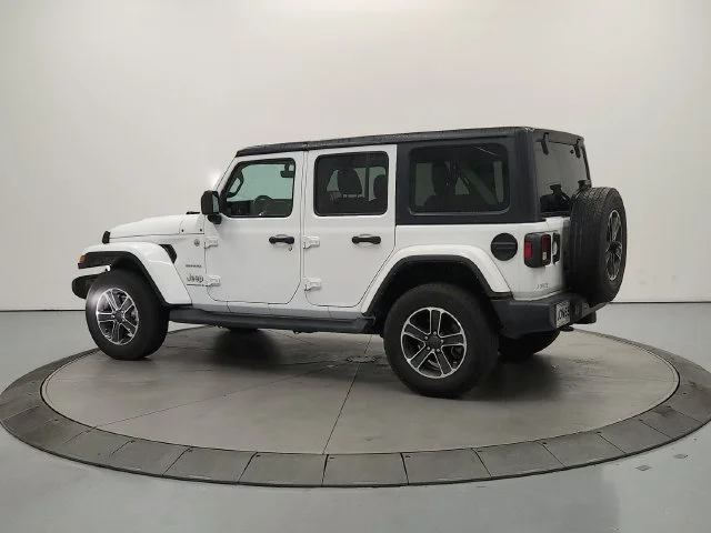 Used 2023 White Jeep Sahara image 6