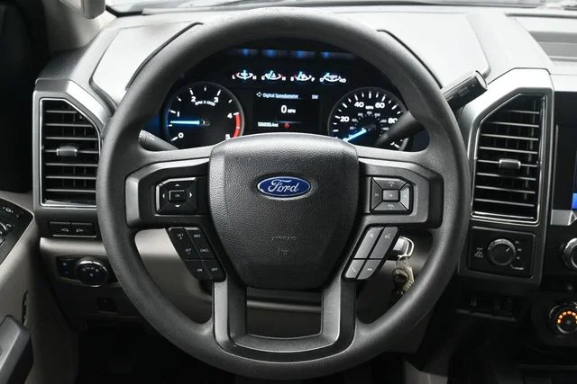 Used 2021 Black Ford XLT image 21