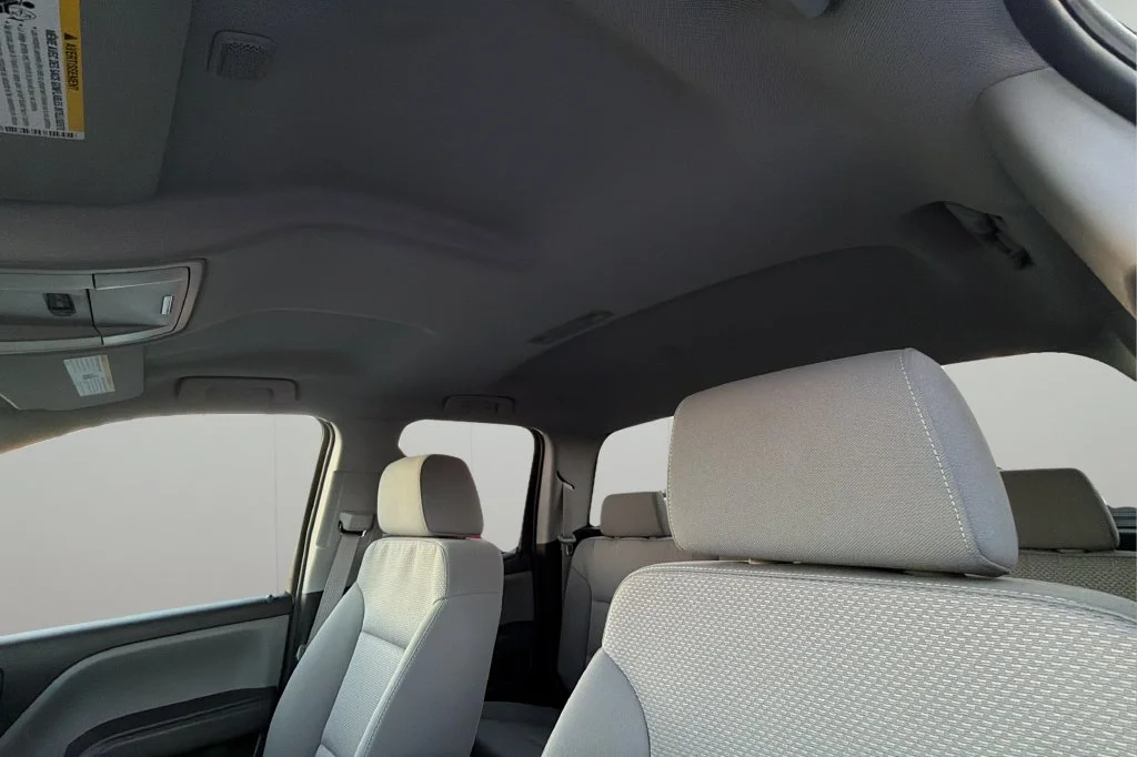 Used 2016 Black Chevrolet Custom image 31