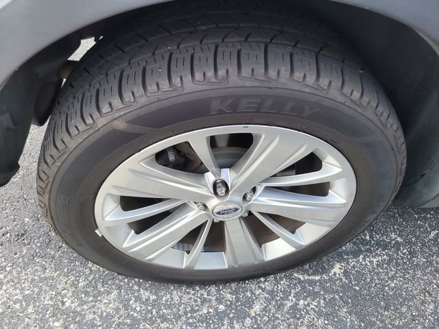 Used 2019 Gray Ford Limited image 7