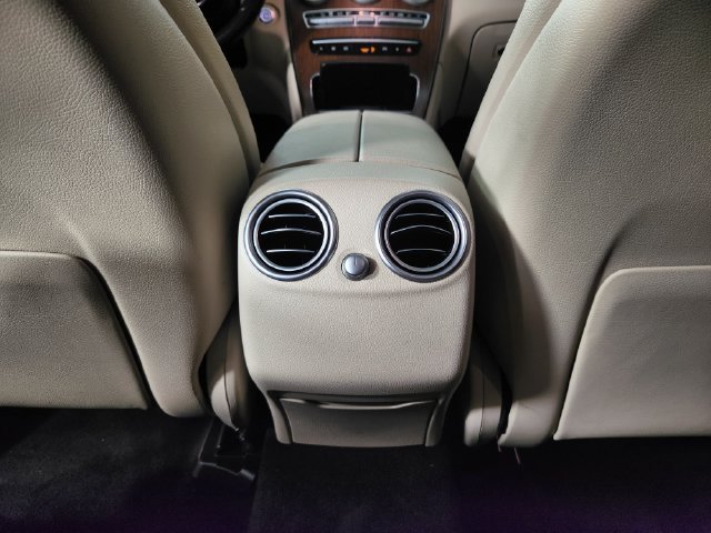 2020 Mercedes-Benz GLC GLC300 - Photo 18