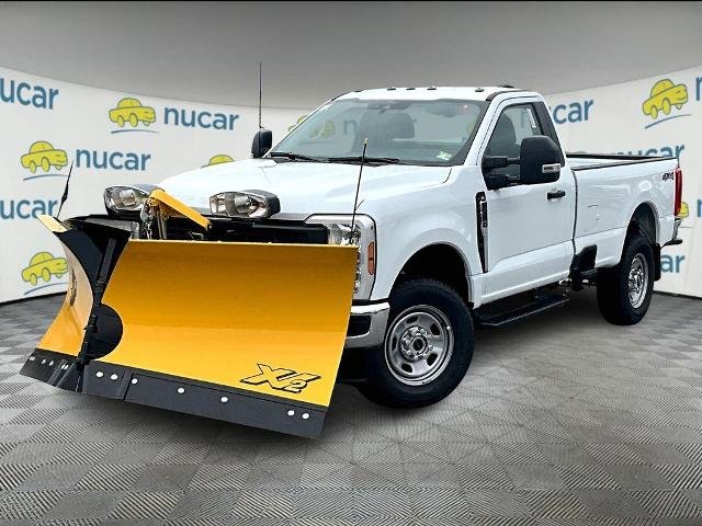 New 2026 Oxford White Ford F-350® XL image 4