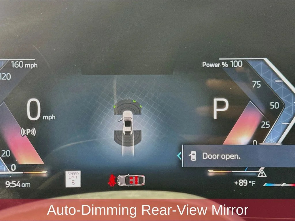 Used 2025 White BMW xDrive28i image 15
