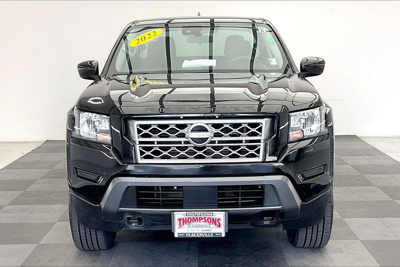 Used 2022 Super Black Nissan SV image 2